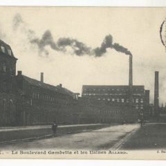 La Grand-Plage. Les usines Allart et Rousseau situées au 173 à 177, boulevard Gambetta, Roubaix. Carte postale, 1905