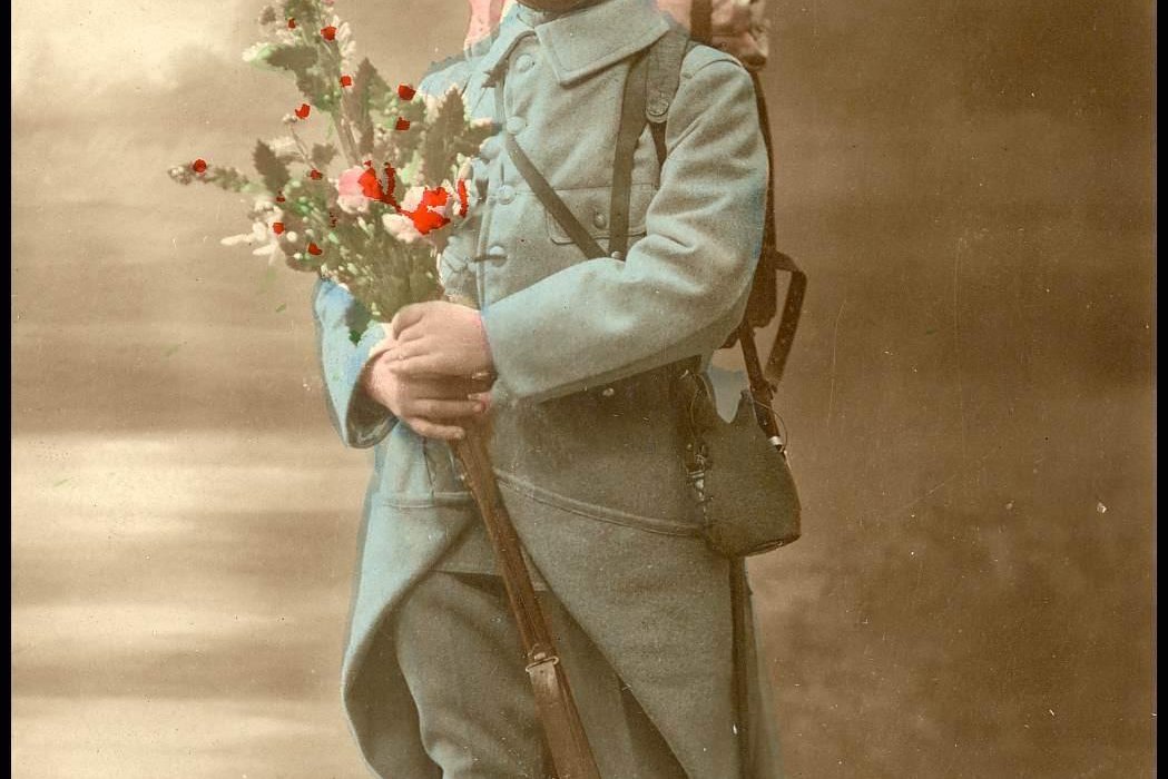 Archives et bibliothèque Abbeville. Un Poilu de la Grande Guerre, vous envoie ses souhaits sincères ! Bonne Année. CP07315.